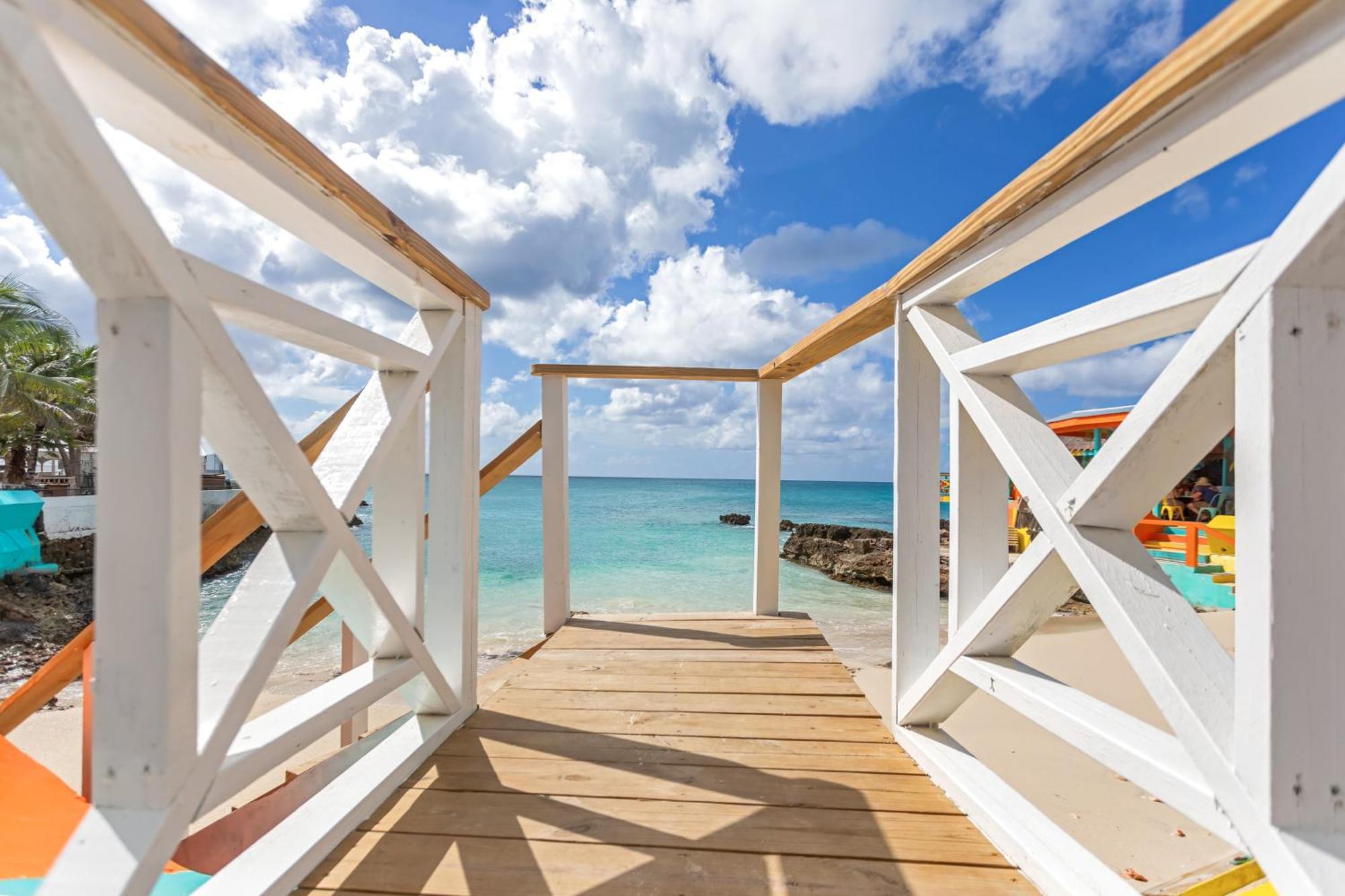 Maho Beach House - Petite Studio - Beach Access Εξωτερικό φωτογραφία